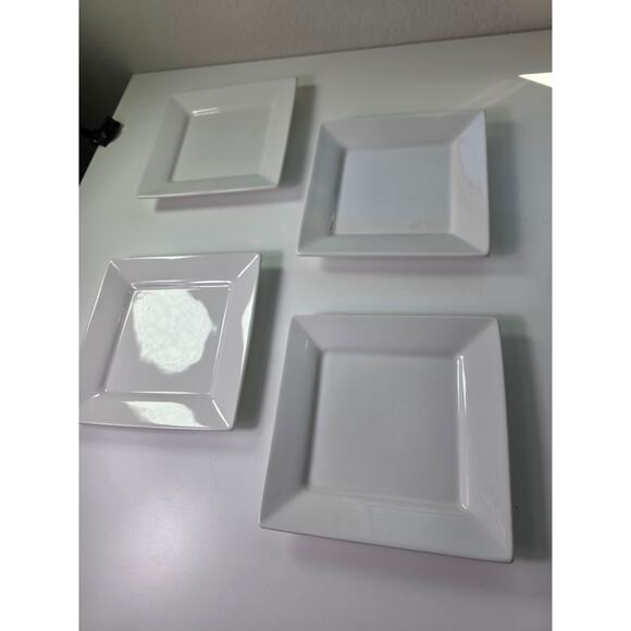Set of 4-  FOOD NETWORK All White Undecorated Framed 7.5" Salad Plates - Picture 2 of 6